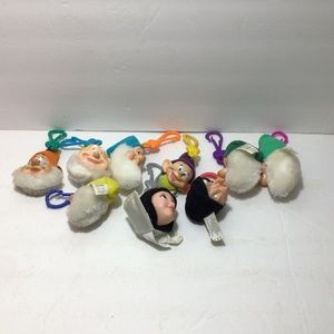 MCDONALDS/DISNEY SNOW WHITE AND SEVEN DWARFS KEY CHAIN CHARACTERS